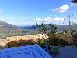 Billede fra billedgalleriet på ainos cottage i Kambitsáta + 8 billeder