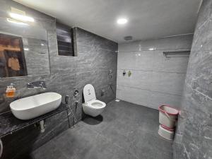 Koupelna v ubytování Heritage Resort Dholavira