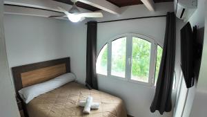 Giường trong phòng chung tại Apartalux Diamond Oasis