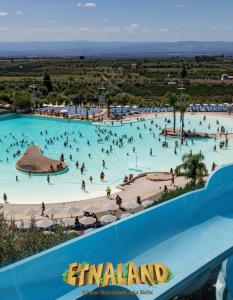 Hồ bơi trong/gần Etna Charme Guest House