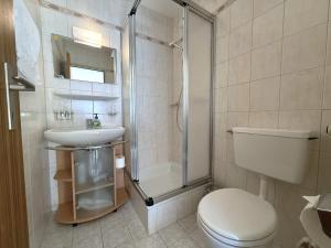 Et badeværelse på Apollo 47 + 21 billeder