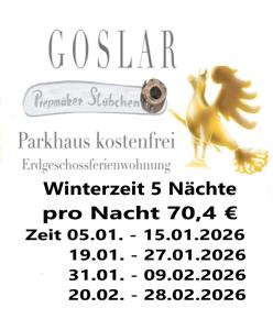 Een uithangbord voor een Go Kerkyra-restaurant met een afbeelding van een gouden paard. bij Piepmäker Stübchen in Goslar