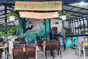 Restaurace v ubytování Palm & Pepper - Koh Rong