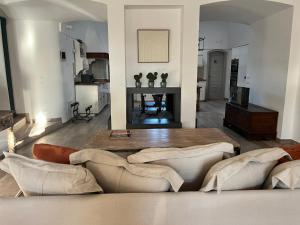 Khu vực ghế ngồi tại Dimora San Michele