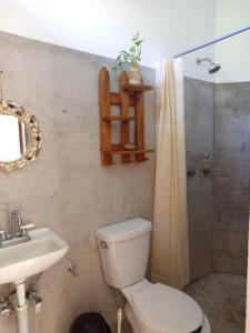 Koupelna v ubytování Zicatelas Depa