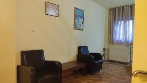 Et opholdsområde på Hotel Acropole + 2 billeder