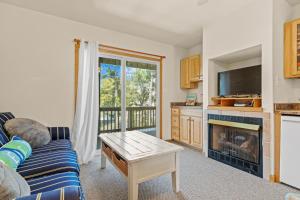 Køkken eller tekøkken på 1600 - 5 O`clock Somewhere