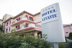 Zgradba, v kateri se nahaja hotel