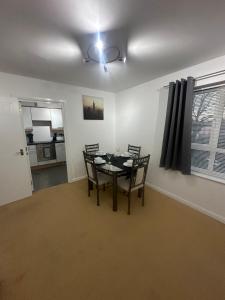 Køkken eller tekøkken på A Home From Home + 4 billeder