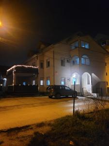 Ảnh trong thư viện ảnh của Beosan ở Železnička Stanica Zemunsko Polje