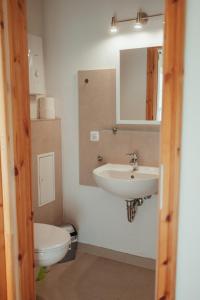 Et badeværelse på Schmiede der Wasserburg Liepen