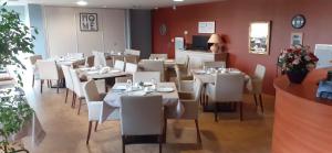 Posezení v ubytování Appartement Studio VILLA DES MARAIS 1 à 2 personnes proche du Lac de GrandLieu