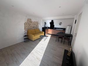 Billede fra billedgalleriet på Studio Rénové de Charme en Provence i Caumont-sur-Durance + 9 billeder