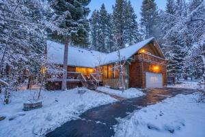 Serene 5BDR Near Beach and Forest Trails om vinteren