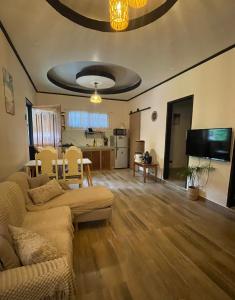 TV/trung tâm giải trí tại Shaka Soul Siargao