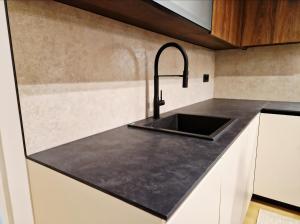 Køkken eller tekøkken på Infinity Apartment & Privat Garage + 21 billeder