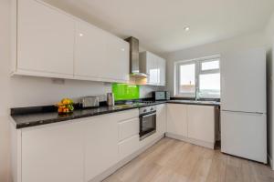 Køkken eller tekøkken på 3 Bed in Georgeham oc-seashe