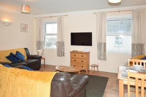 TV/trung tâm giải trí tại 2 Bed in Woolacombe oc-sandd