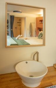 Et badeværelse på Duna - Japandi B&B met topontbijt & wellness + 32 billeder