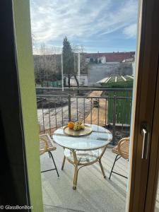 Fotografie z fotogalerie ubytování Altstadtflair Modernes Studio mit Gartenblick v destinaci Neuruppin