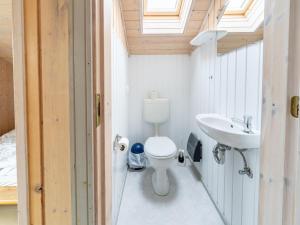 Koupelna v ubytování skandinavisches Ferienhaus in Mirow