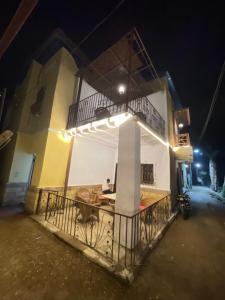 Bygningen som villaen ligger i