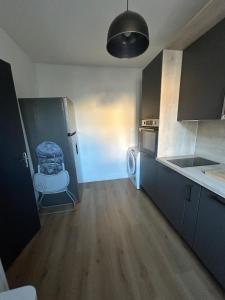 Ảnh trong thư viện ảnh của Au Repaire Maison cosy et terrasse ở Troyes