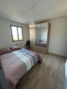 Ảnh trong thư viện ảnh của Au Repaire Maison cosy et terrasse ở Troyes