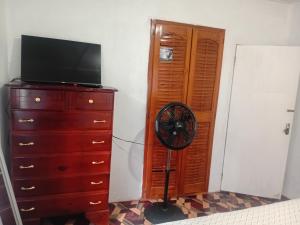 Fotografie z fotogalerie ubytování Royal Retreat with Fast Internet & Netflix v destinaci Port Antonio