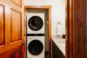 Fotografie z fotogalerie ubytování Blacktail Mountain Suites Close to Logan Health v destinaci Kalispell