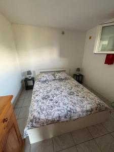 Ảnh trong thư viện ảnh của Rez de villa de 45 m2 Afa calme et fleuri ở Afa