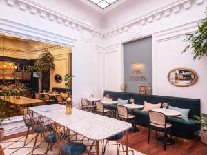 Et opholdsområde på Mercure Nantes Centre Passage Pommeraye