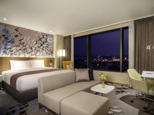 Posezení v ubytování Novotel Suites Ambassador Seoul Yongsan