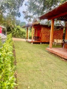 Vườn quanh Nuree Bungalow 2