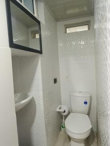 Phòng tắm tại APARTAMENTOS LIZ MARIA