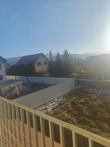 En generel udsigt til bjerge eller udsigt til bjerge taget fra feriehuset + 8 billeder