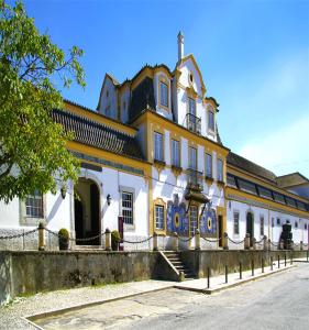 Gallery image of Sea and Marina view Apartment in Setúbal