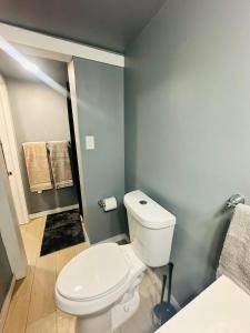 Photo de la galerie de l'établissement Sky Cove - Skyline, River Vibes, à Windsor