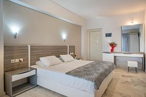 Postel nebo postele na pokoji v ubytování Apollo Hotel 1