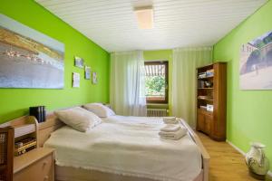 Giường trong phòng chung tại Bergnest