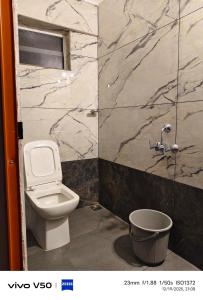 Et badeværelse på JOHNs' Paradise