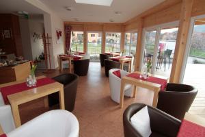 Un lugar para sentarse en Hotel Garni Weinquadrat
