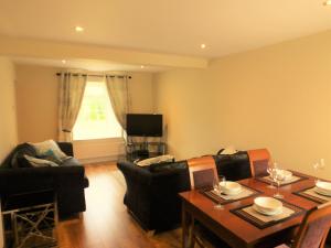TV a/nebo společenská místnost v ubytování Belle View House Self Catering