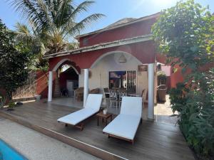 Bazén v ubytování Casa Del Mar nebo v jeho okolí