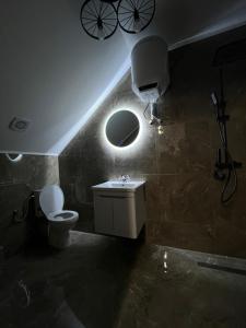 Et badeværelse på Crassula Lux