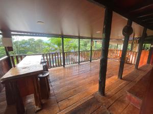 En balkon eller terrasse på Cloud forest hostel