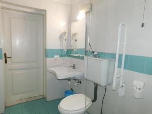 Et badeværelse på PICCOLO HOTEL Nel Centro Storico di Firenze