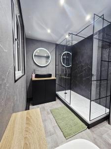 Et badeværelse på Sea View House Marske-by-the-Sea NEW LISTING PREMIUM SPECIAL