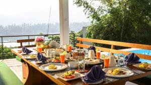 Đồ ăn tại/gần biệt thự