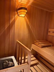 Fotografie z fotogalerie ubytování A-Frame Wellness Villa with Private Pool, Sauna & Jacuzzi near Belgrade v destinaci Koraćica